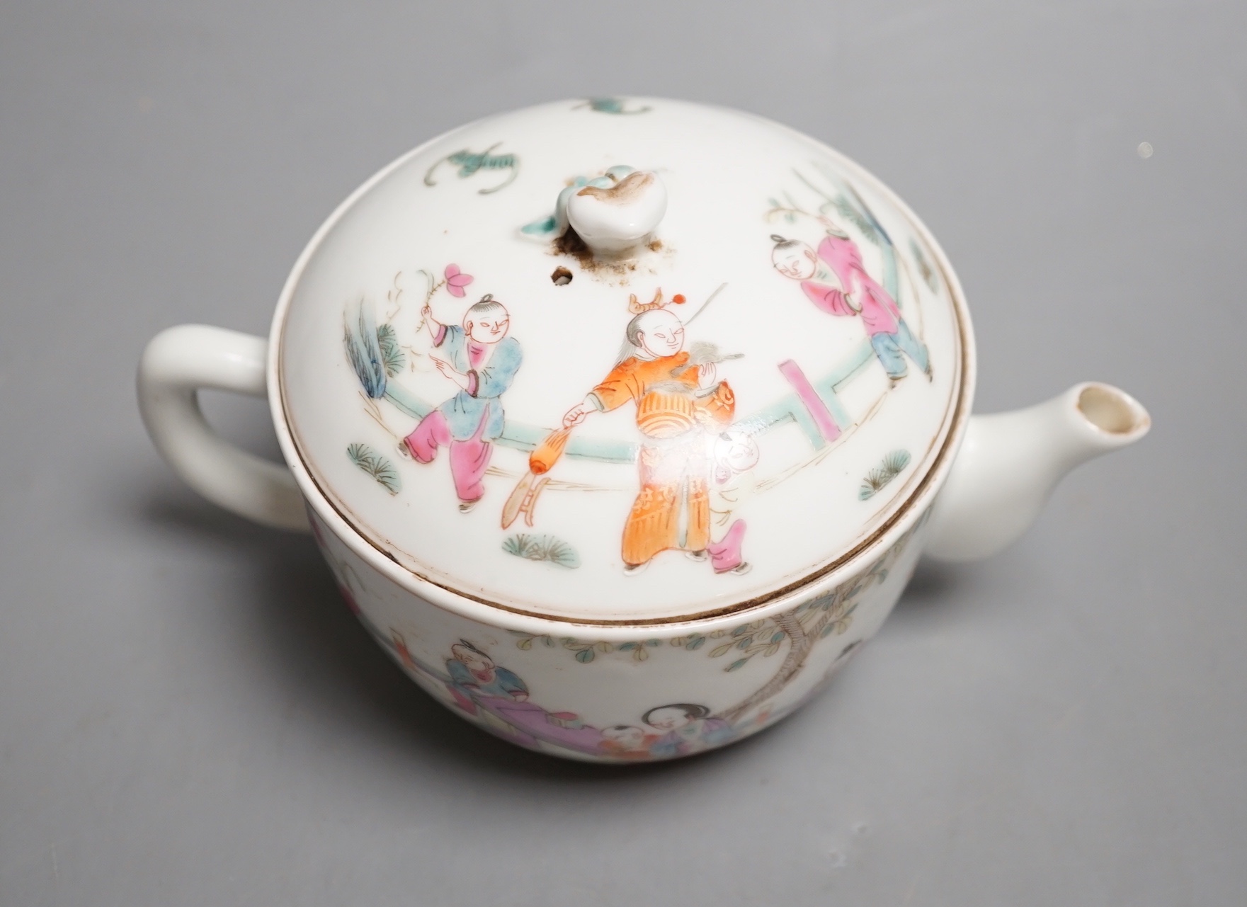 A Chinese famille rose teapot and cover - 10cm high